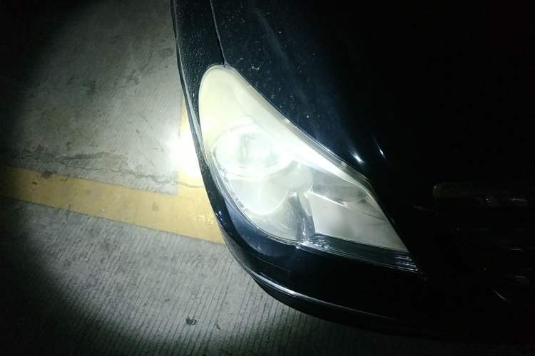 Used Hyundai MoInca 2009 2.0L Automatic Prestige GL Trim