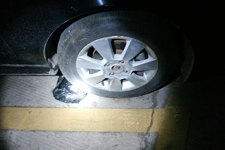 Used Hyundai MoInca 2009 2.0L Automatic Prestige GL Trim