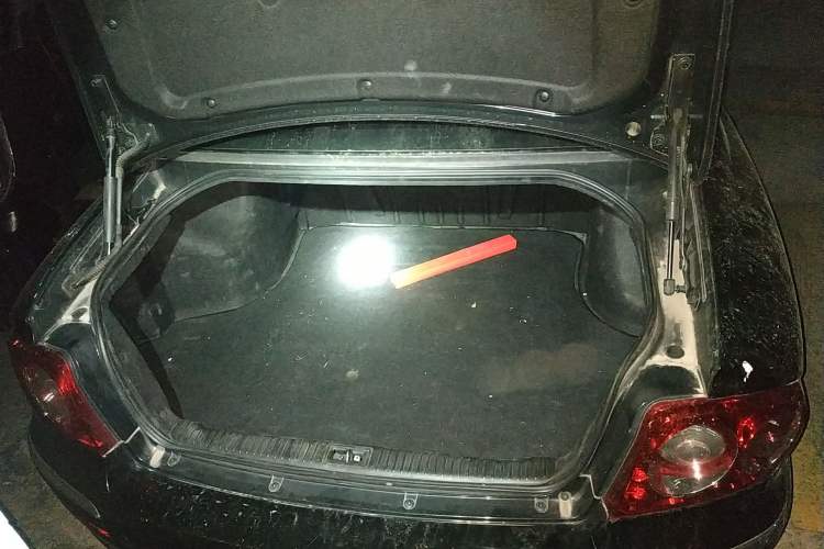 Used Hyundai MoInca 2009 2.0L Automatic Prestige GL Trim