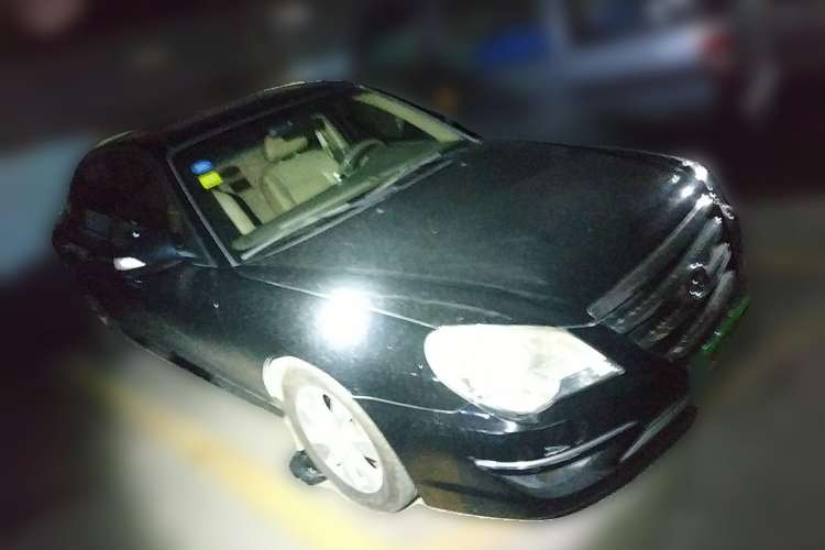 Used Hyundai MoInca 2009 2.0L Automatic Prestige GL Trim