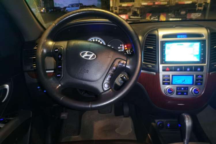 Used Hyundai Santa Fe Classic 2009 2.7 Luxury Version Steering Wheel