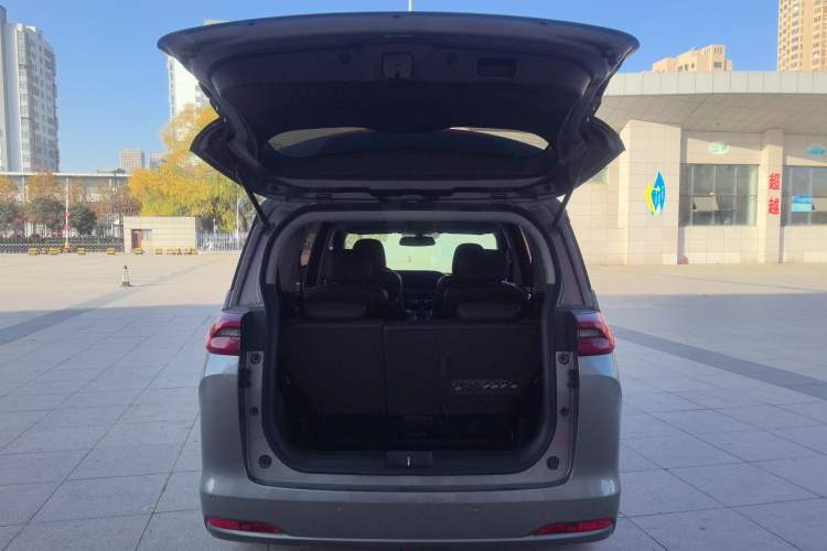 Used GAC Trumpchi M6 2019 270T Automatic Luxury Edition (6-seater) - China V Standard