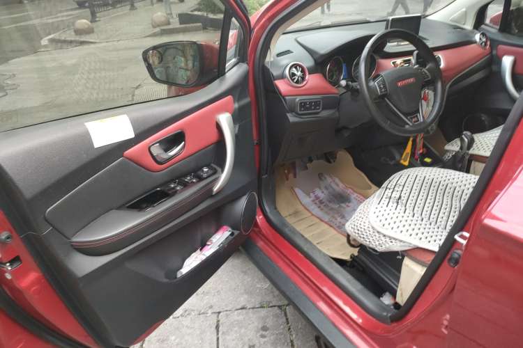 Used Haval H1 2015 1.5L AMT Luxury Model