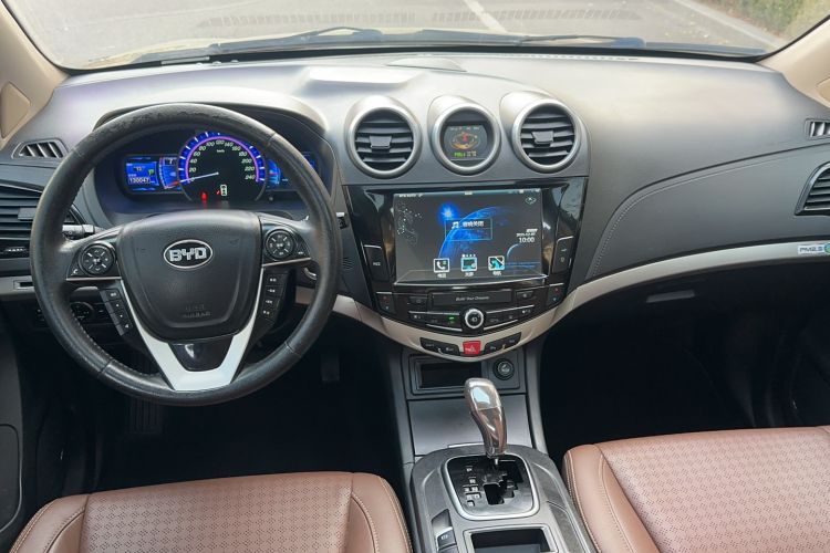 Used BYD S7 2015 2.0T Upgraded Automatic Luxury Version