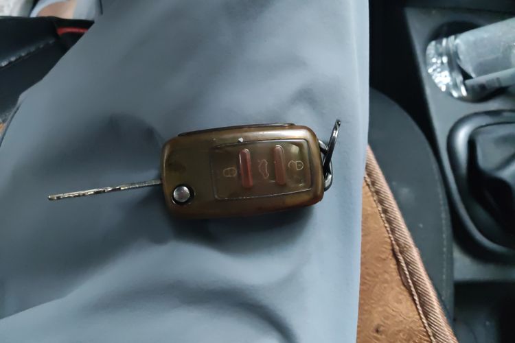 Used Dongfeng Fengon 330 2016 1.2L Manual Base Version DK12-07 Vehicle Key