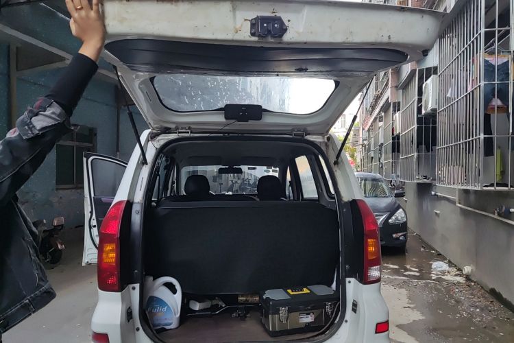 Used Dongfeng Fengon 330 2016 1.2L Manual Base Version DK12-07 Trunk