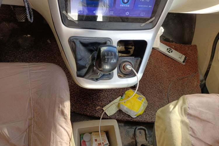 Used CHANGAN KAICHENG Ruixing M90 2017 2.0L Value Edition High-Roof 7-Seater Double-Swing Doors 4G94S
