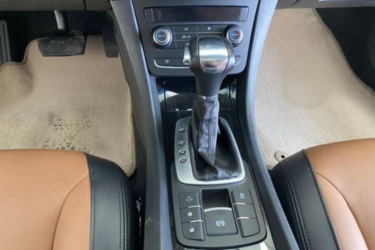 Used Roewe e550 2016 Deluxe Edition