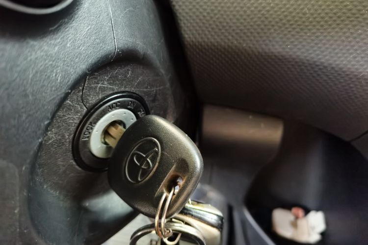 Used Toyota Yaris 2009 1.6E Automatic Comfort Edition Vehicle Key