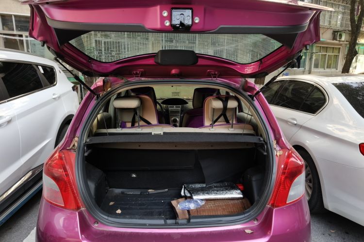 Used Toyota Yaris 2009 1.6E Automatic Comfort Edition Trunk