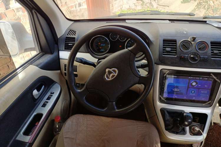 Used CHANGAN KAICHENG Ruixing M90 2017 2.0L Value Edition High-Roof 7-Seater Double-Swing Doors 4G94S
