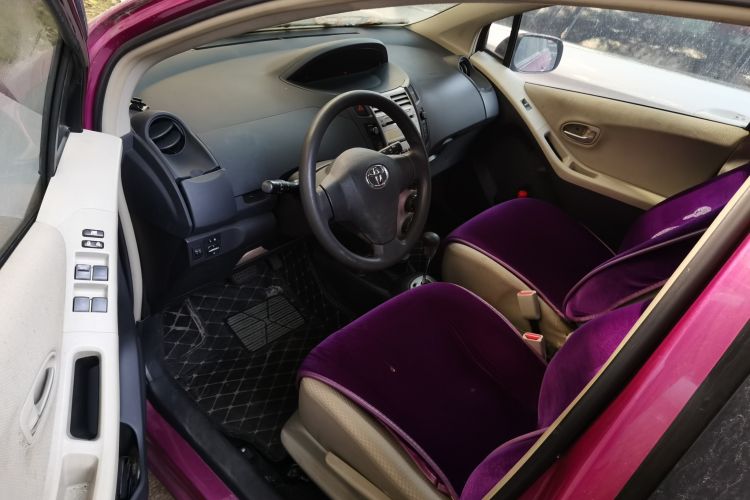 Used Toyota Yaris 2009 1.6E Automatic Comfort Edition Driver Seat