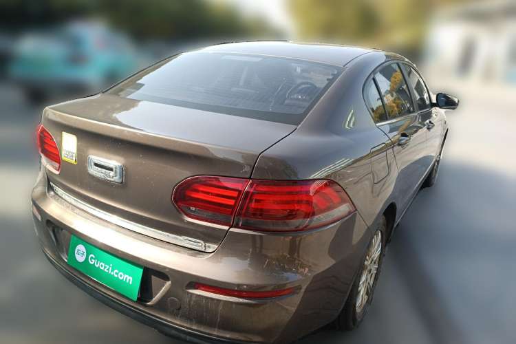 Used Qoros 3 2015 Sedan 1.6L Automatic ZhiXiang Model
