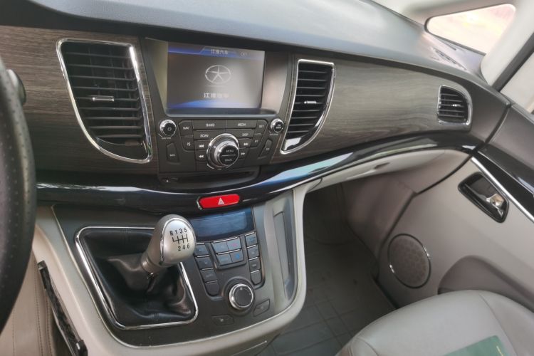 Used JAC Refine M5 2013 2.0T Gasoline Manual Business Edition