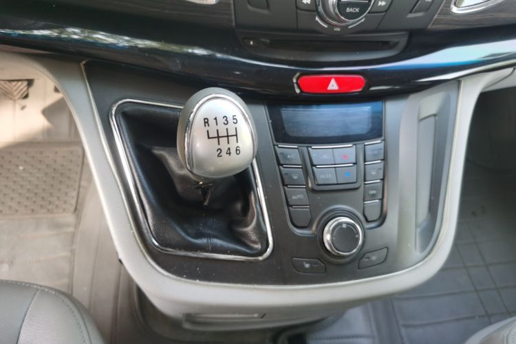 Used JAC Refine M5 2013 2.0T Gasoline Manual Business Edition