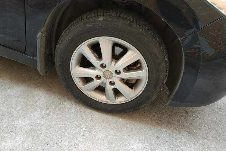 Used Nissan Tiida Sedan 2008 1.6L Automatic Fashion Edition