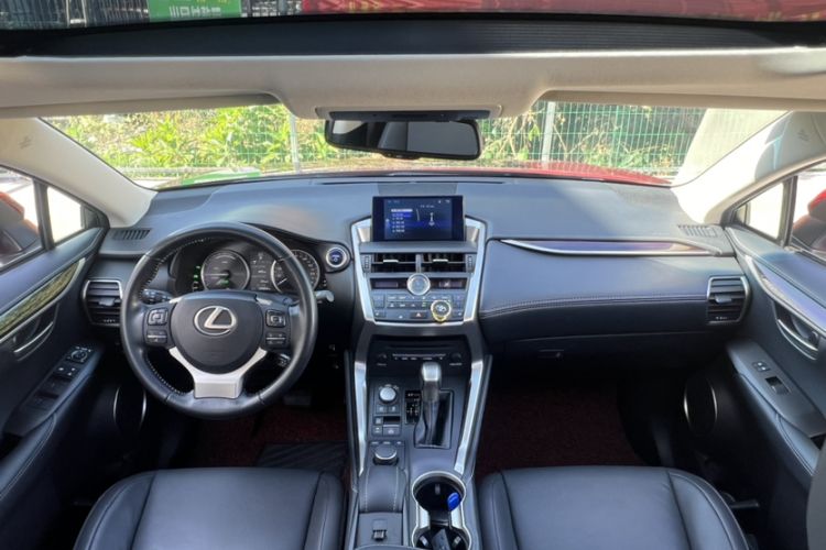 Used Lexus NX 2015 300h All-Wheel-Drive Fēngzhì Edition
