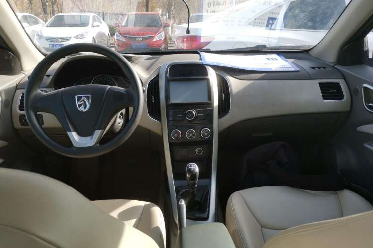 Used Baojun 630 2012 1.5L DVVT manual comfort version