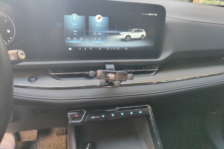 Used Ford Equator Sport 2022 EcoBoost 170 Platinum Edition Audio And AC Panel