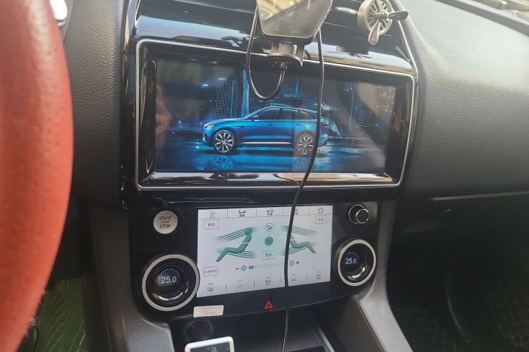 Used Jaguar F-PACE 2016 2.0T Two-Wheel Drive Urban Luxury Edition