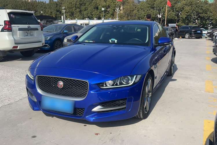 Used Jaguar XE 2017 2.0T 200 PS R-Sport