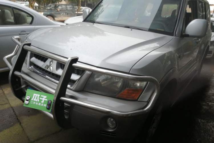 Used Mitsubishi Pajero 2008 V73 3.0L MT GLX