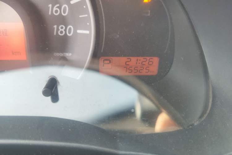 Used Nissan March 2015 1.5L Automatic Easy-Drive Edition