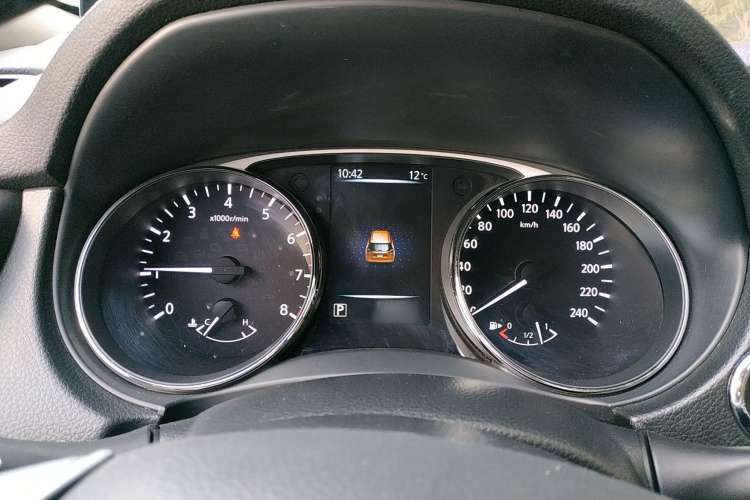 Used Nissan X-Trail 2014 2.0L CVT Comfort Edition 2WD
