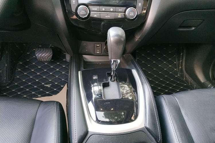 Used Nissan X-Trail 2014 2.0L CVT Comfort Edition 2WD
