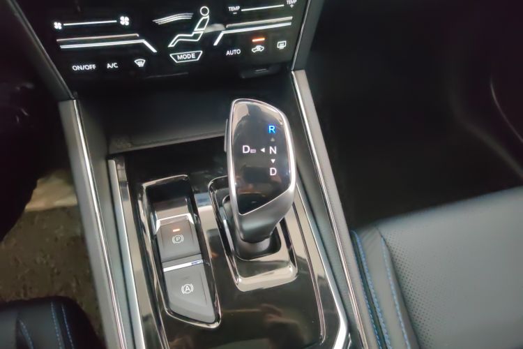 Used Venucia T60EV 2020 AI Deluxe Model