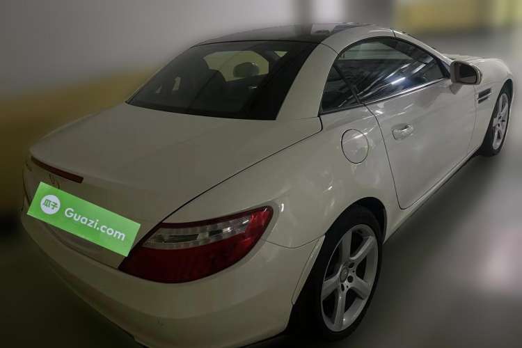 Used Mercedes-Benz SLK-Class 2011 SLK 200 Fashion Model