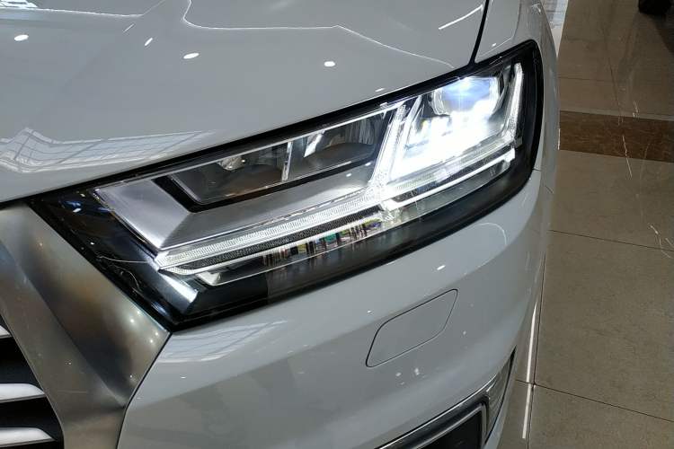 Used Audi Q7 New Energy 2019 55 e-tron
