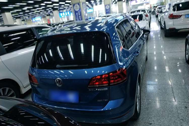 Used Volkswagen Golf Sportsvan 2016 230TSI Automatic Luxury Version