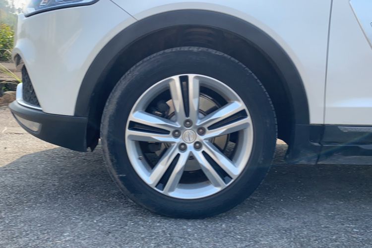 Used Zotye T700 2017 1.8T Dual-Clutch Luxury Model
