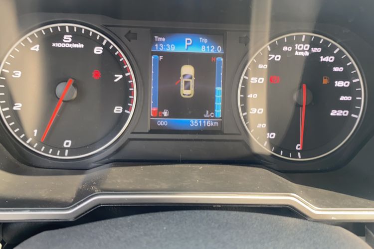 Used Zotye T700 2017 1.8T Dual-Clutch Luxury Model
