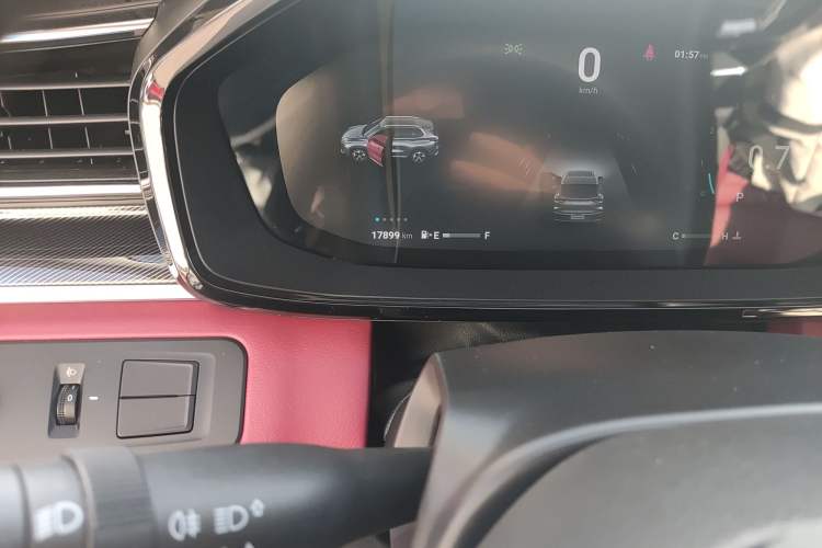 Used SAIC MAXUS D60 2022 1.5T Automatic Smart Edition 6 Seats
