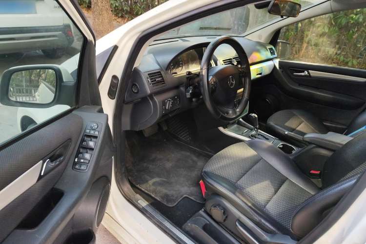 Used Mercedes-Benz A-Class 2011 A 160 Driver Seat