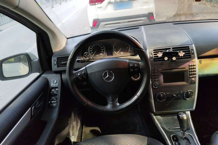 Used Mercedes-Benz A-Class 2011 A 160 Steering Wheel