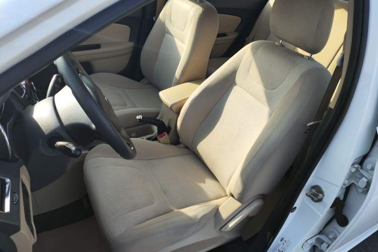 Used Chery E3 2015 1.5L Manual Fashion Model