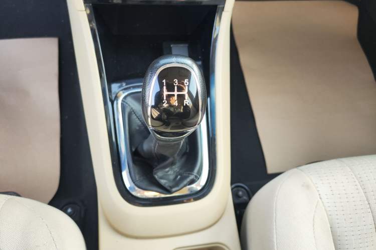 Used Chery E3 2015 1.5L Manual Fashion Model