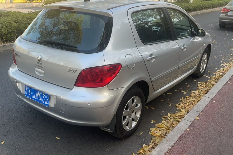 Used Peugeot 307 2012 Hatchback 1.6L Manual Comfort Edition
