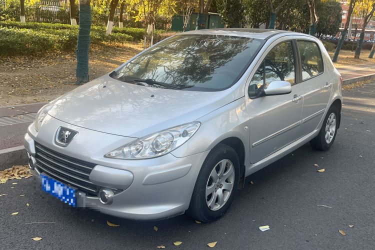 Used Peugeot 307 2012 Hatchback 1.6L Manual Comfort Edition
