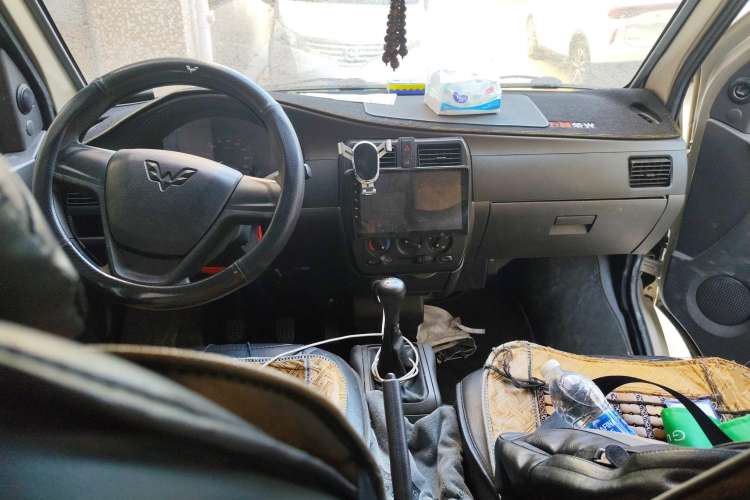 Used Wuling Rongguang 2021 1.5L Extended Standard-Grade Enclosed Window Vehicle Power-Assisted Version 5-Seater L3C
