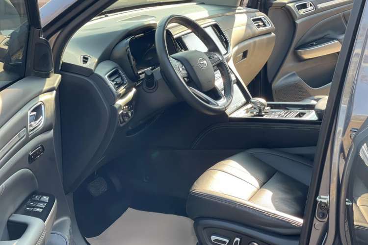 Used GAC Trumpchi GS8 2020 390T Two-Wheel Drive Luxury Smart Connectivity Commemorative Edition (7 Seats) Driver Seat