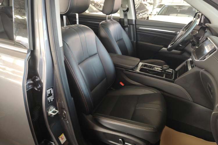 Used GAC Trumpchi GS8 2020 390T Two-Wheel Drive Luxury Smart Connectivity Commemorative Edition (7 Seats) Right Front Seat