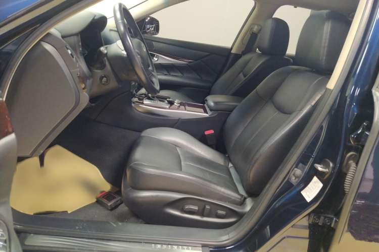 Used Infiniti Q70 2017 Q70L 2.5L Enjoyment Edition