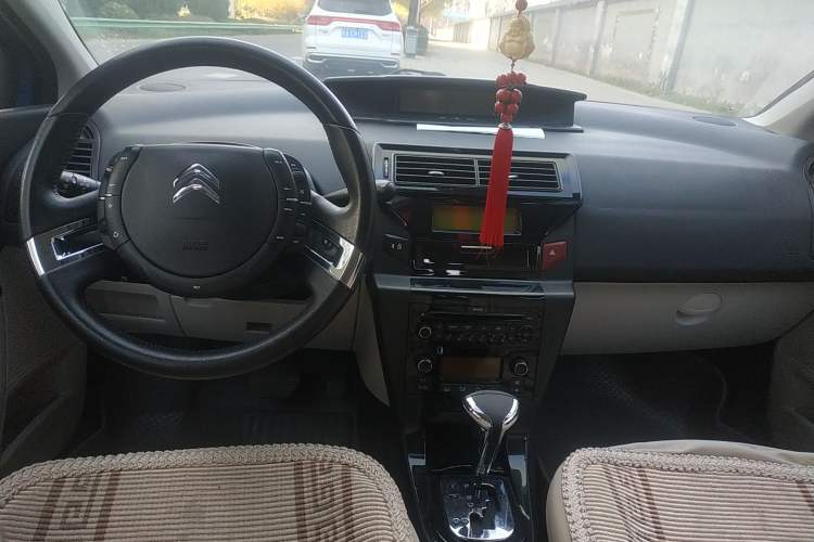 Used Citroen C-Quatre 2012 Hatchback 1.6L Automatic Enjoyment Model Center Console