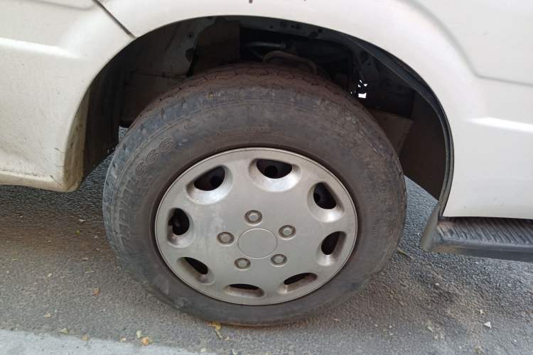 Used Jinbei Hiace 2018 2.0L Fifth-Generation Kuaiyun Standard Version Standard Roof 6 Seats V19S