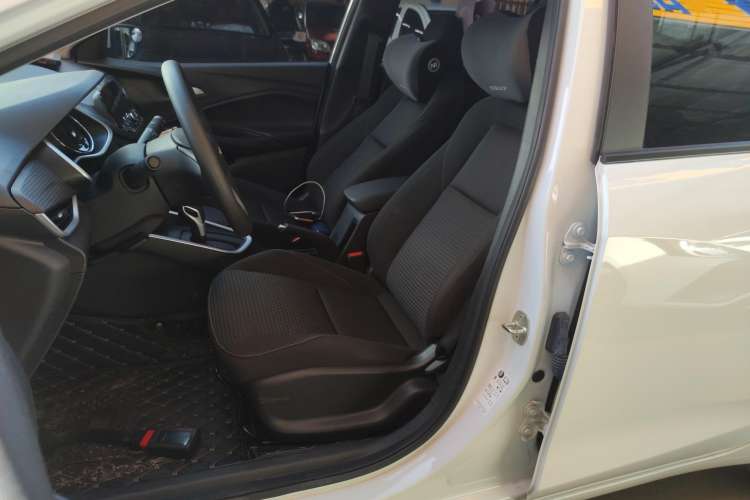 Used Chevrolet Cavalier 2022 325T Automatic Enjoyment Edition