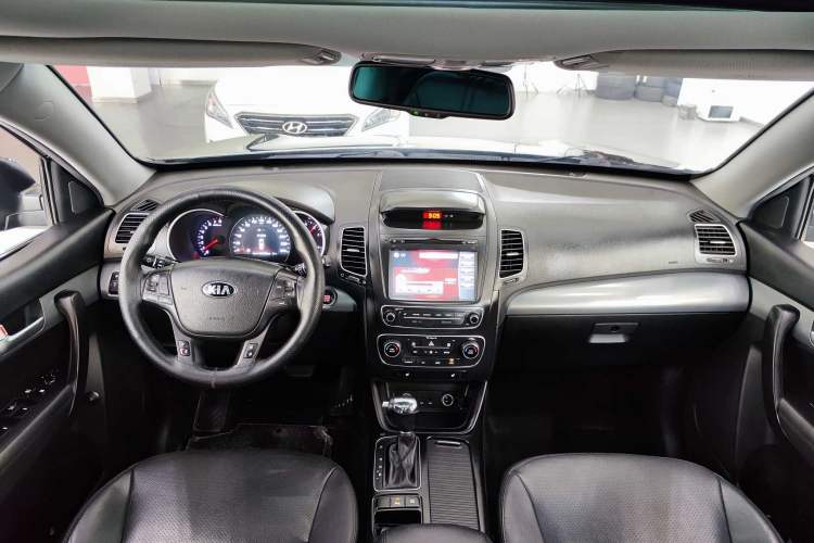 Used Kia Sorento 2013 2.4L 7-Seater Gasoline Luxury Version China IV Standard